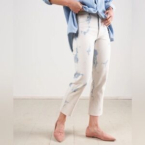 AMO | loverboy jeans - bleach out Size 29
color: bleach out